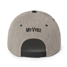 Load image into Gallery viewer, MyVybz Snapback Hat dual color white/black